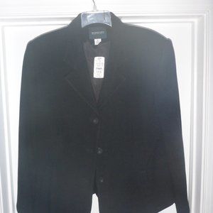 Woman's Wool / Cashmere Blend 3 Button Blazer w/ Flet Like Finish